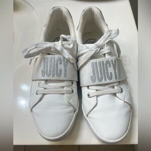 Juicy Couture White and Silver Women's leather Sneakers size 8
